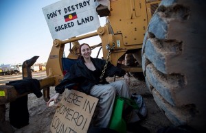 "Kutsal toprakları yok etme" / Fotoğraf: Greenpeace