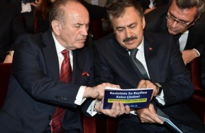 Kadir Topbaş Orman ve Su İşleri Bakanı Veysel Eroğlu ile birlikte