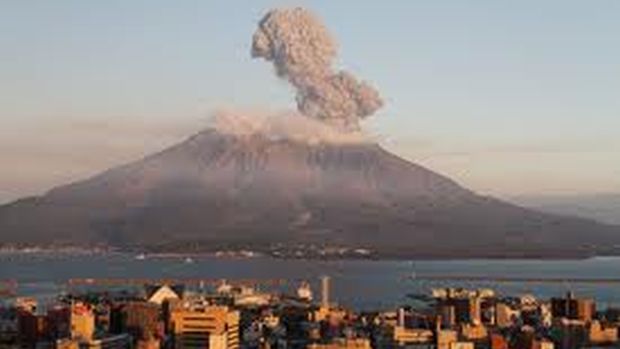  Sakurajima Volkanı