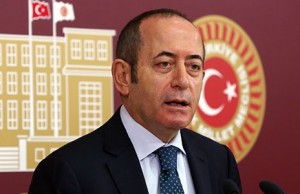 CHP Grup Başkanvekili Akif Hamzaçebi