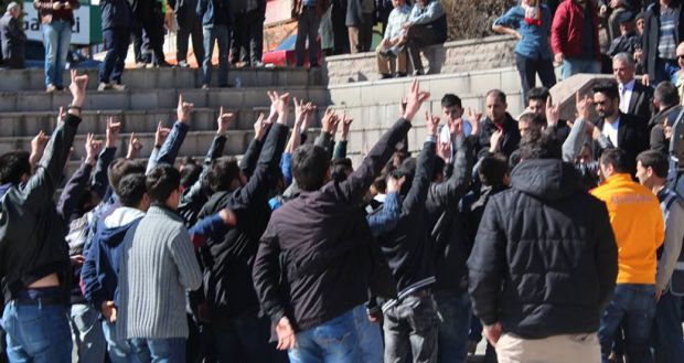 Yozgat'ta ülkücü erkekler kadınlara saldırdı