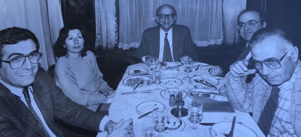 Hasan Cemal, Sevinç İnönü, Erdal İnönü, Uğur Mumcu, Cüneyt Arcayürek (Fotoğraf: Rıza Ezer / Ankara 1 Mart 1988 Ankara