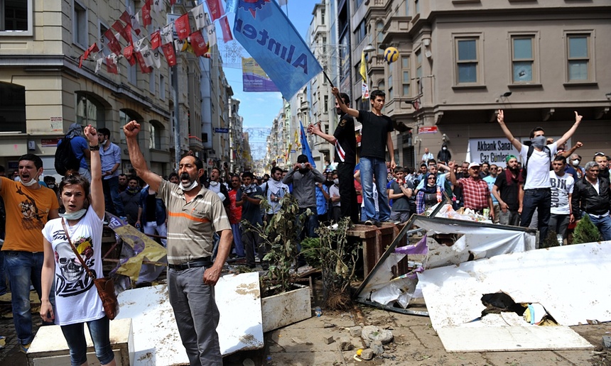 Gezi Parkı protestolarından. İstanbul, Haziran 2013. Fotoğraf: Ozan Kose/AFP/Getty Images 