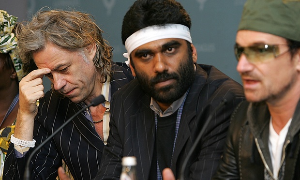 Naidoo, Küresel Eylem Grubu’nun lideri iken, 2005’de, Gleneagles’taki G8 zirvesi ile çakışan Live 8 organizasyonu öncesinde Bono ve Bob Geldof ile bir basın toplantısı düzenliyor. Fotoğraf: Odd Andersen/AFP/Getty Images