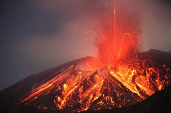 Sakurajima yanardağı faaliyete geçti.