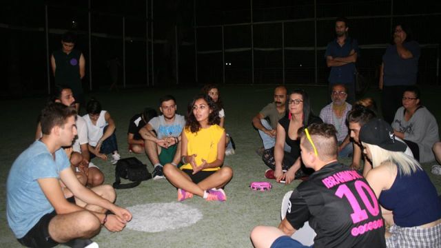 Çukurova Üniversitesi Beden Eğitimi ve Spor Yüksekokulu'nda "Toplumsal Cinsiyet ve Spor Dersi"ni veren İrem Kavasoğlu