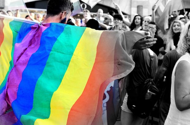 Mersin Forum, LGBTİ bayrakları ile renklendi. (Foto: Gökçe Atik)
