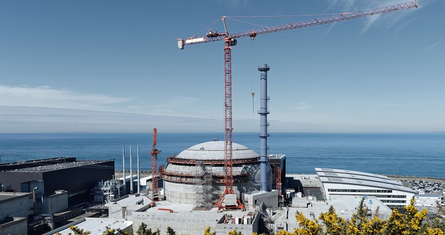 Flamanville 3 projesinin tamamlanmasına en son 54 ay kalmıştı. Bu güne kadar iki kere inşa edilebileceği kadar birsüre geçti ve maliyetler orijinal bütçe olan 3 milyar Avroyu üçe katlayarak 10,5 milyar Avroya ulaştı . Santralin yeni öngörüyle 2018 yılının sonunda faaliyete başlaması ise iyimserolarak değerlendiriliyor. Kaynak: Fransız nükleer Güvenlik otoroitesi (ASN) 
