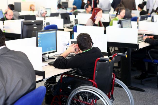 Engelli istihdamı yetersiz: 10 bine yakın engelli kotası boş kaldı - Yeşil Gazete