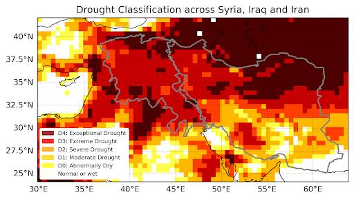 Haritada, ABD Küresel Kuraklık İzleme sistemine göre kategorize edilen, daha geniş Batı Asya bölgesi için kuraklık sınıflandırması görülüyor. Kategoriler Haziran 2023'teki 36 aylık SPEI değerlerine dayanıyor. Çalışma bölgeleri solda Dicle-Fırat nehir havzası ve sağda İran olmak üzere gri renkle belirtiliyor.