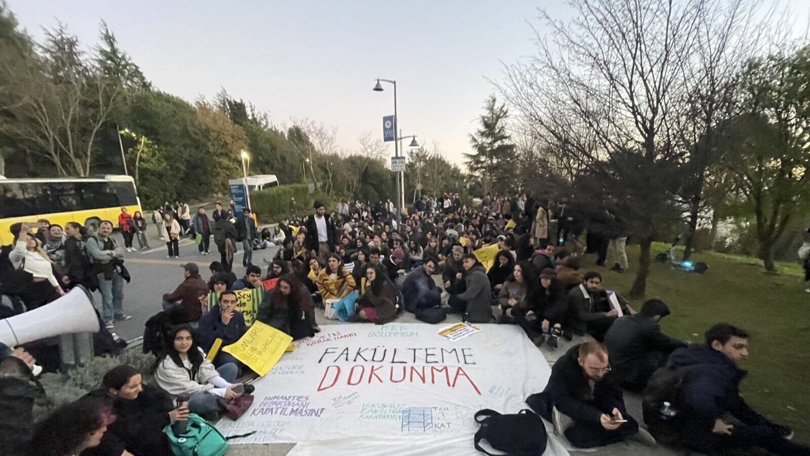 boğaziçili öğrenciler nöbet, protesto
