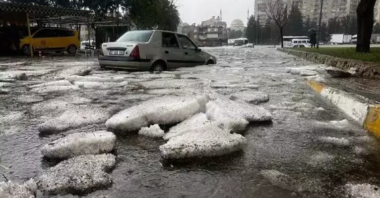 Antalya'da şiddetli yağış