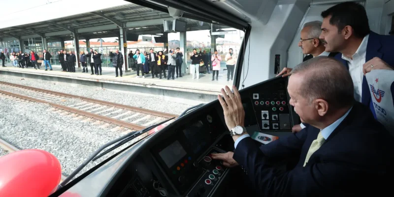 Demiryolu sendikasından uyarı: Erdoğan'ın açtığı Sirkeci-Kazlıçeşme  hattında güvenlik riskleri var - Yeşil Gazete