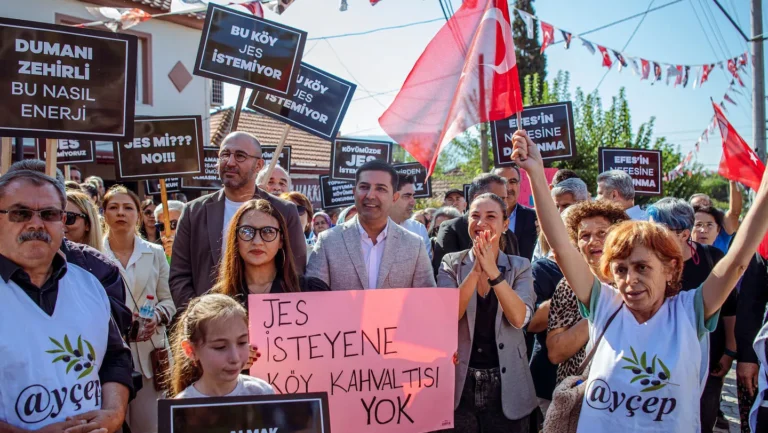 İzmir’de JES projesinin ÇED toplantısına halk engeli: İncire, üzüme ihtiyacımız var