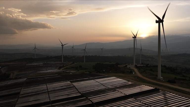 Türkiye 2035’e kadar yenilenebilir enerji kapasitesini 4 katına çıkarmayı hedefliyor