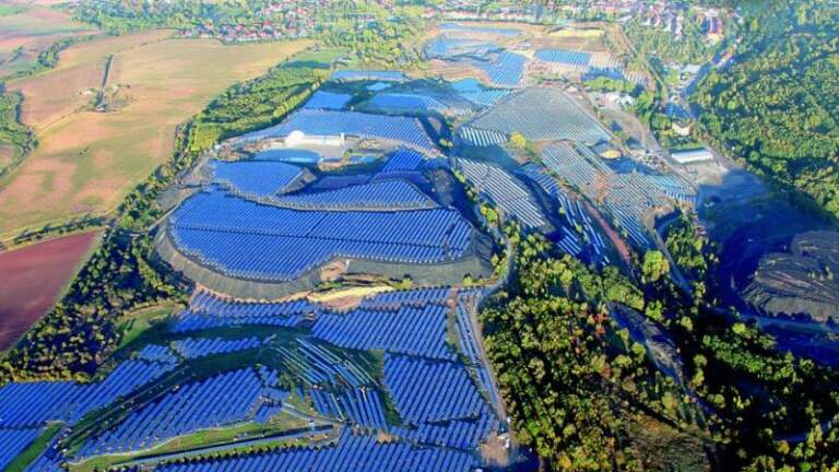 Almanya’da rekor rüzgar ve güneş enerjisi, fosil yakıtları geride bıraktı