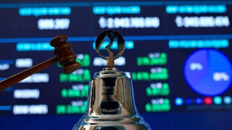 Borsada fosile yatırım finansal risk yaratıyor, öncelik yenilenebilir enerji olmalı’